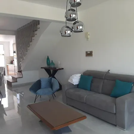 Melanos Fully Renovated Townhouse With Private Pool Apartment Paphos